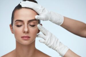 Eyelid surgery (blepharoplasty) benefits