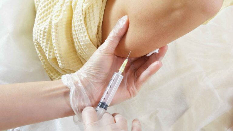 Oxygen-ozone injection therapy