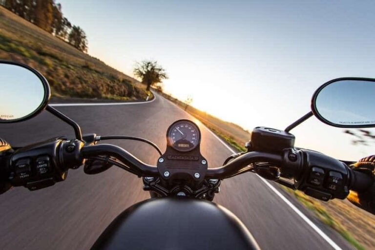 Safety Riding Tips For Motorcyclists