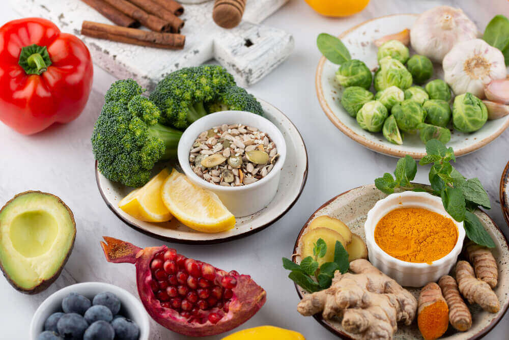 How Nutrients, Antioxidants, and Treatment Options Work Together