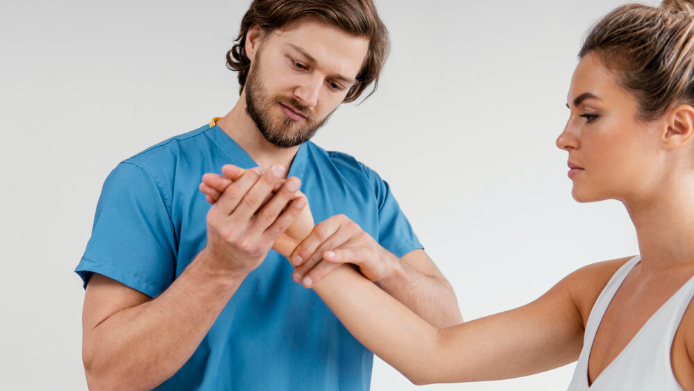 The Role of Hand and Wrist Specialists